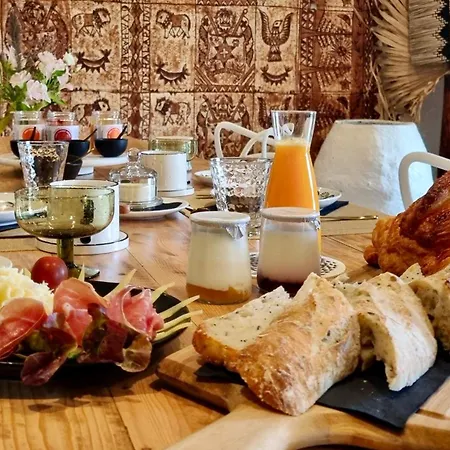 Oda ve Kahvaltı La Tonga - D'hotes A Fronsac (Gironde)